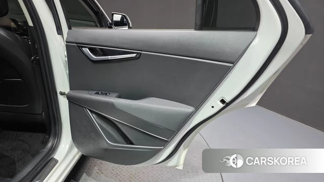 Kia Di Ol Nu Niro id 4745148 из Кореи 17