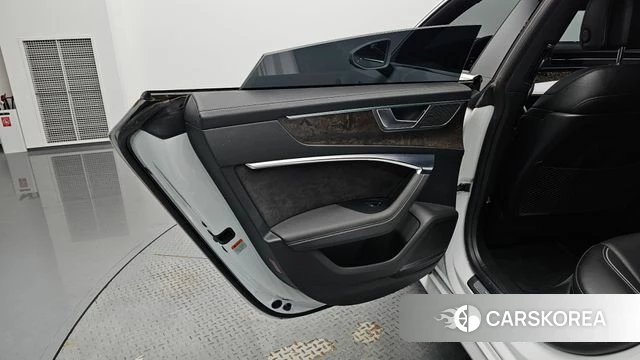 Audi A7 (4K) id 4530214 из Кореи 17
