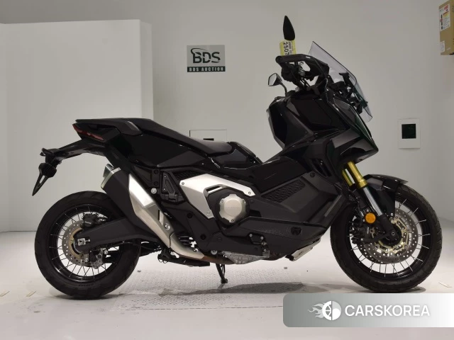 Проданный Honda X-ADV 750 2022 из Японии