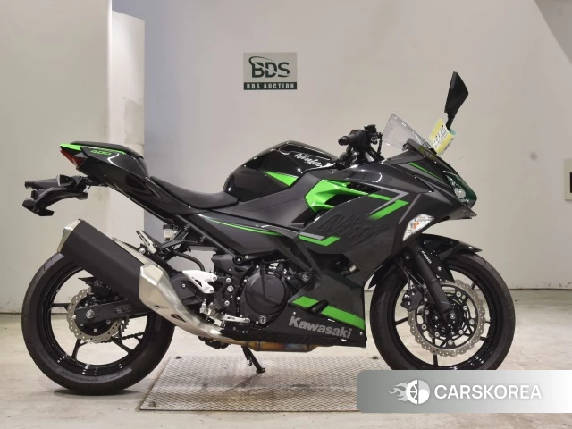 Проданный Kawasaki NINJA 400 2022 из Японии