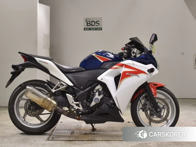 Проданный Honda CBR250R ABS 2011 из Японии, фото 2