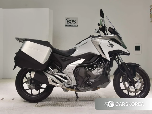 Проданный Honda NC750X DCT 2023 из Японии