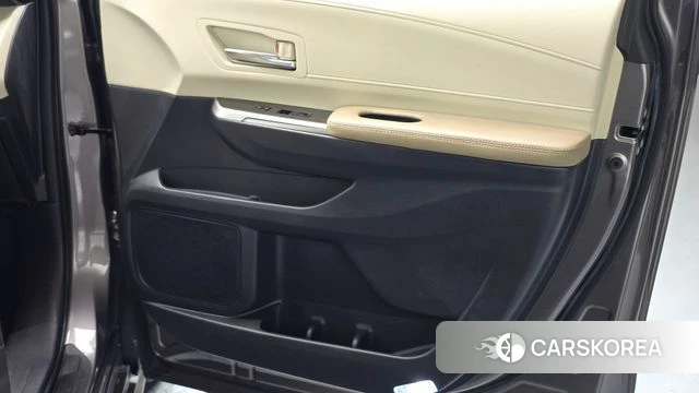 Toyota Sienna 4th Generation id 4768793 из Кореи 17