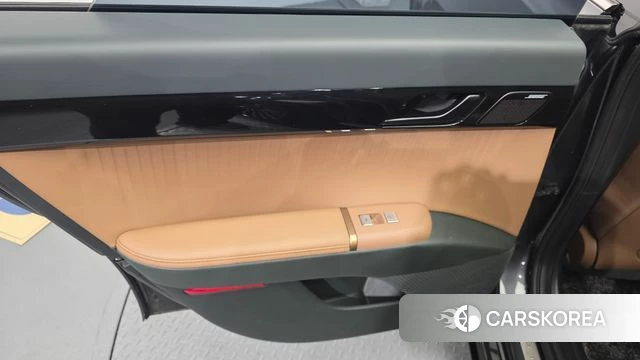 Hyundai Grandeur Hybrid (GN7) id 4291882 из Кореи 17