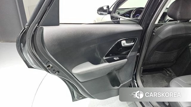 Kia The New Niro id 4698633 из Кореи 17