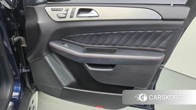 Mercedes-Benz GLE - Class W166 id 4372063 из Кореи 17