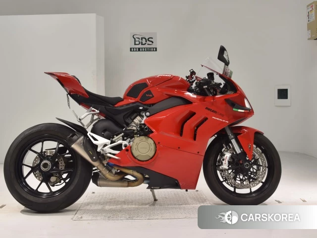 Проданный Ducati PANIGALE V4 2021 из Японии