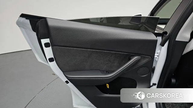 Tesla Model Y id 4778395 из Кореи 17