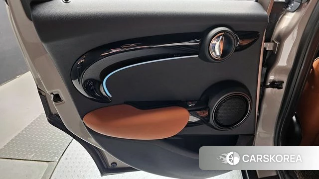 Mini Cooper S id 4330310 из Кореи 17