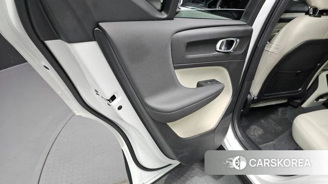 Volvo XC40 id 4607808 из Кореи 17