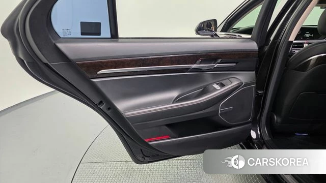 Genesis G90 id 4615106 из Кореи 17