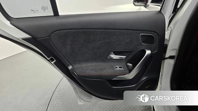 Mercedes-Benz A-Class W177 id 4623000 из Кореи 17