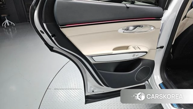 Genesis GV70 id 4607478 из Кореи 17