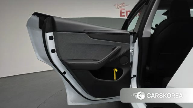 Tesla Model Y id 4381138 из Кореи 17