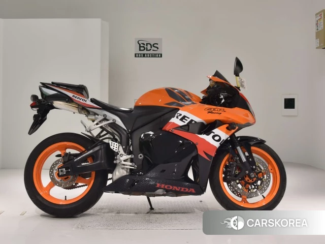 Проданный Honda CBR600RR 2010 из Японии