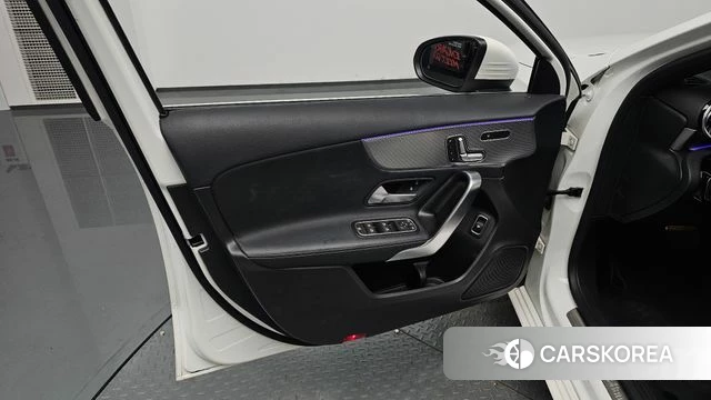Mercedes-Benz A-Class W177 id 4535135 из Кореи 17