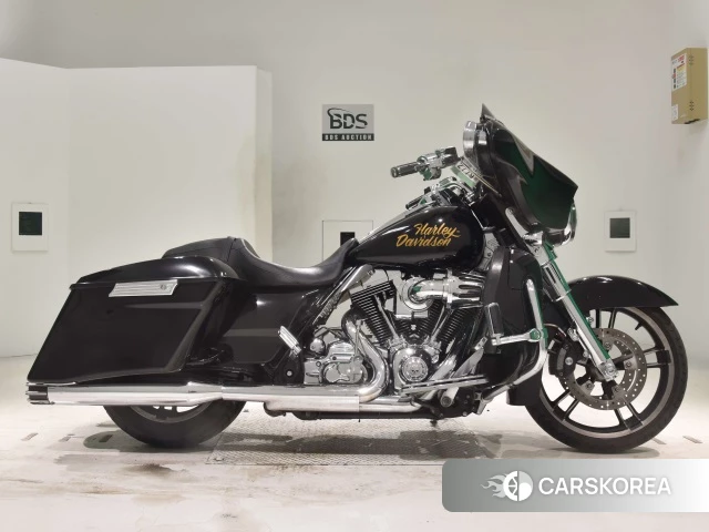 Проданный Harley-Davidson Street Glide FLHX1690 2014 из Японии