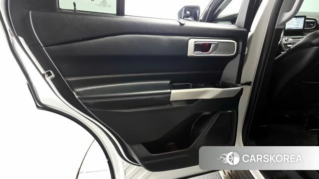 Ford Explorer 6th Generation id 4370877 из Кореи 17