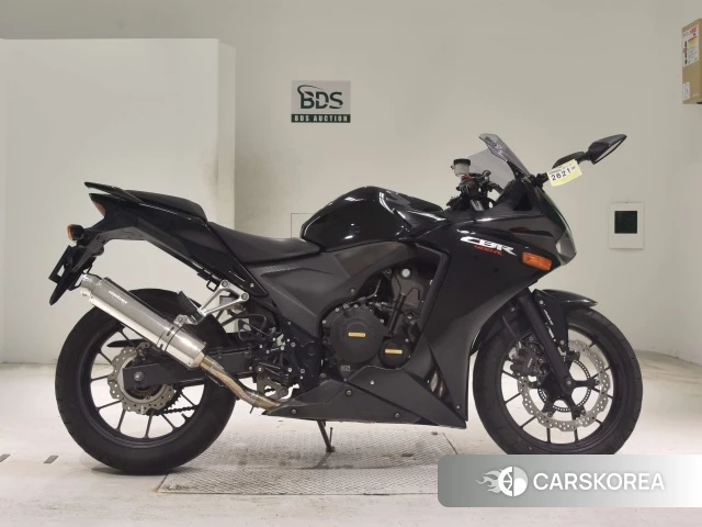 Проданный Honda CBR400R ABS 2015 из Японии