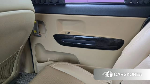 Kia The New Carnival id 4567941 из Кореи 17