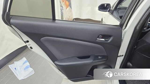 Toyota Prius 4th Generation id 4543573 из Кореи 17
