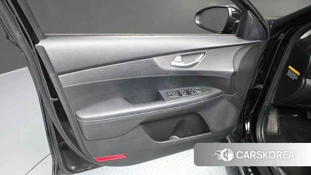 Kia Come New K3 id 4317527 из Кореи 17
