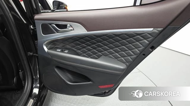 Genesis G70 id 4610532 из Кореи 17