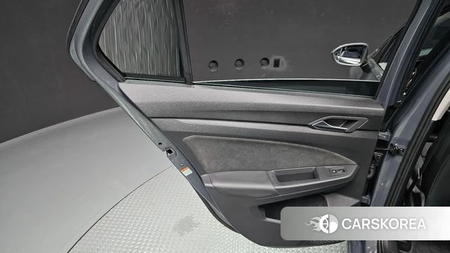 Volkswagen Golf 8th Generation id 4222450 из Кореи 17