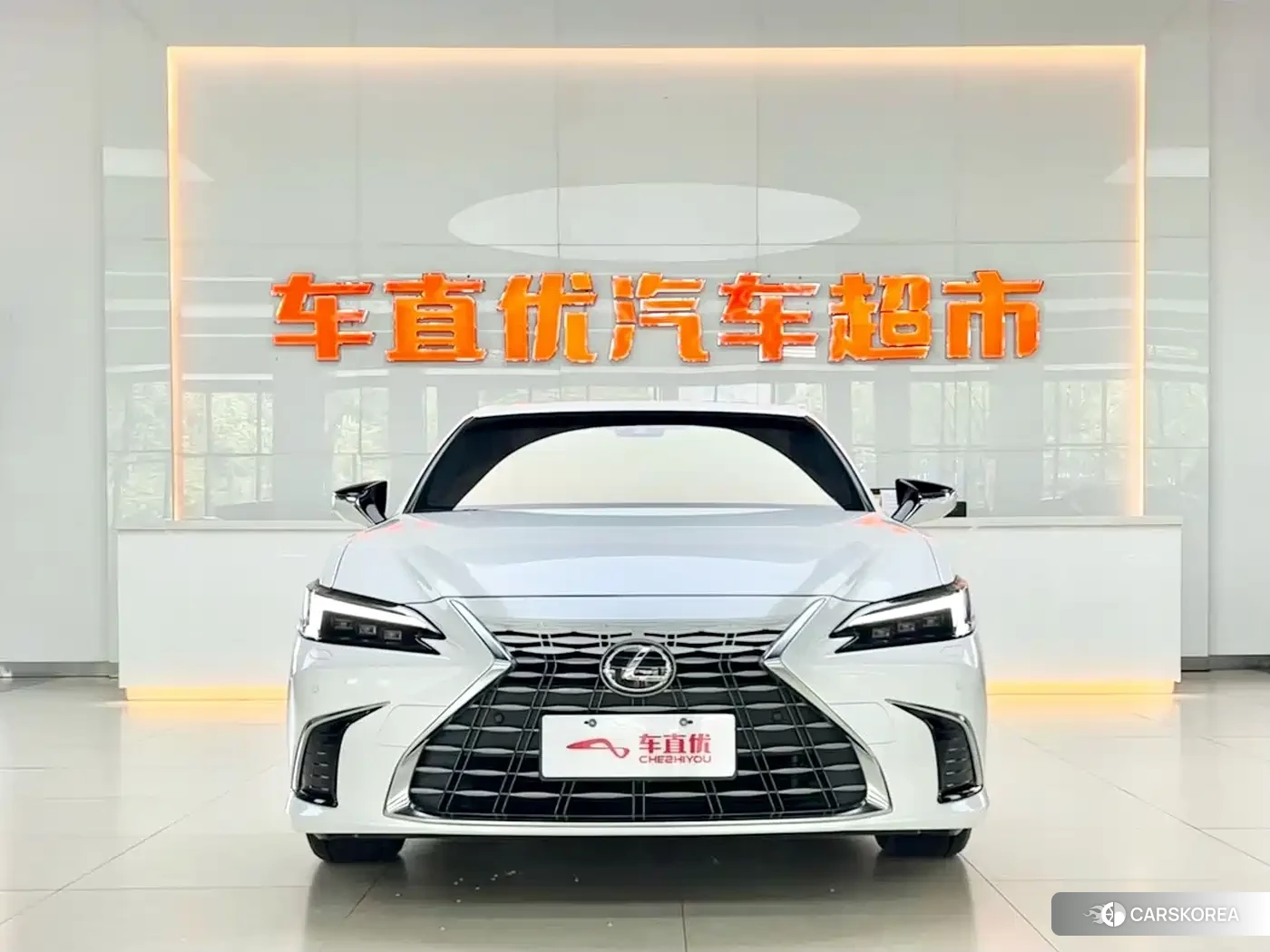 Lexus ES id 4570498 из Китая 17