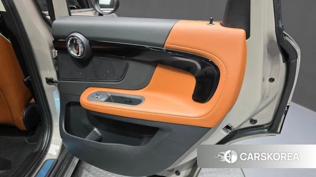 Mini Cooper SD Countryman id 4396427 из Кореи 17
