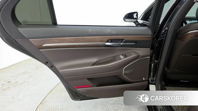 Genesis G90 id 4409922 из Кореи 17