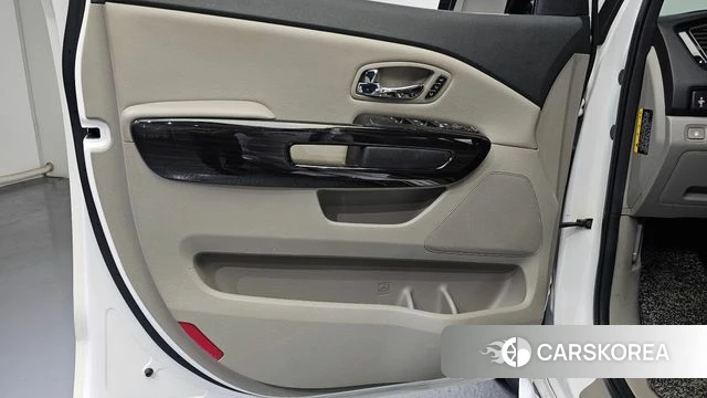 Kia The New Carnival id 4530484 из Кореи 17