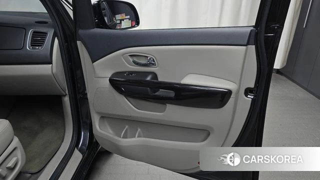 Kia The New Carnival id 4667462 из Кореи 17