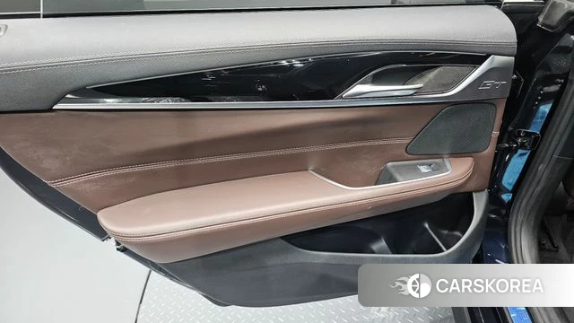 BMW 6 Series GT (G32) id 4906209 из Кореи 17