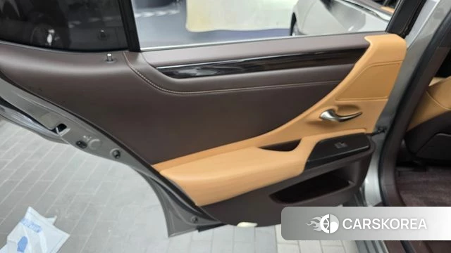 Lexus ES300h 7th generation id 4683590 из Кореи 17