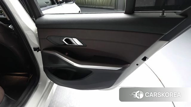 BMW 3 Series (G20) id 4641644 из Кореи 17