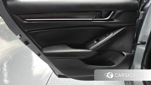 Honda Accord 10th Generation id 4318059 из Кореи 17
