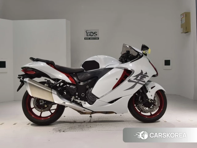 Проданный Suzuki GSX1300R HAYABUSA 2021 из Японии, фото 2