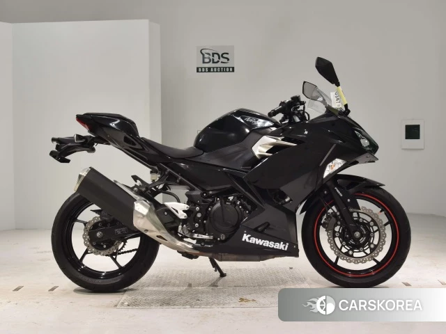 Проданный Kawasaki NINJA 400 2018 из Японии, фото 2