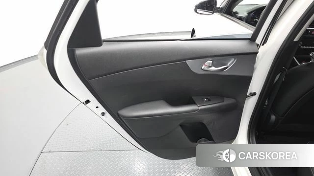 Kia The New K3 2nd generation id 4250025 из Кореи 17