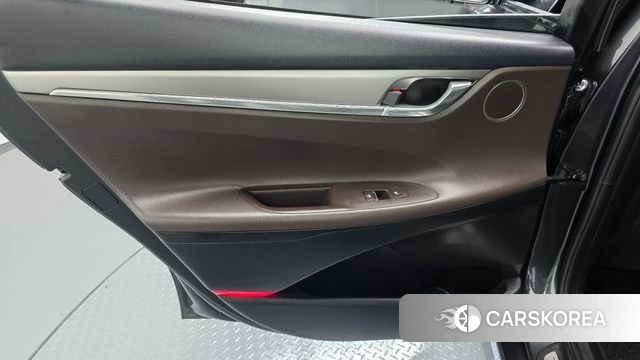 Hyundai The New Grandeur IG id 4693403 из Кореи 17