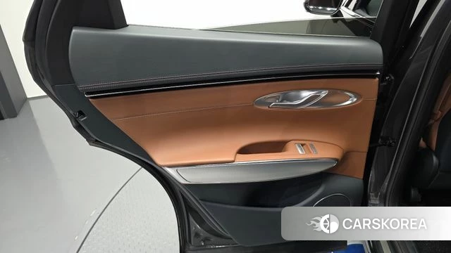 Genesis GV70 id 4625180 из Кореи 17