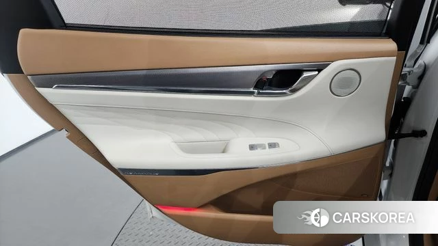 Hyundai The New Grandeur IG Hybrid id 4736721 из Кореи 17