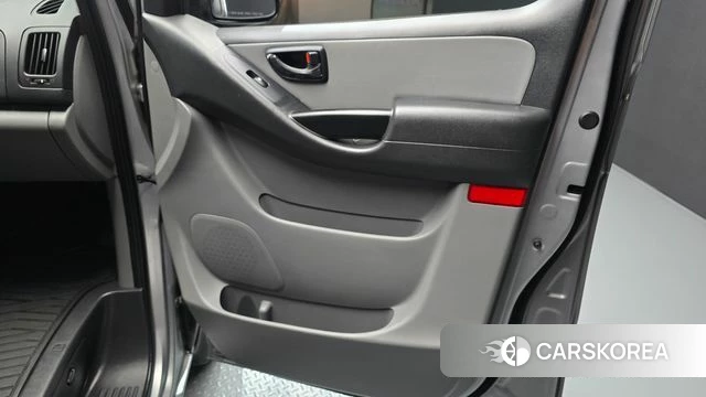 Hyundai The New Grand Starex id 4508369 из Кореи 17