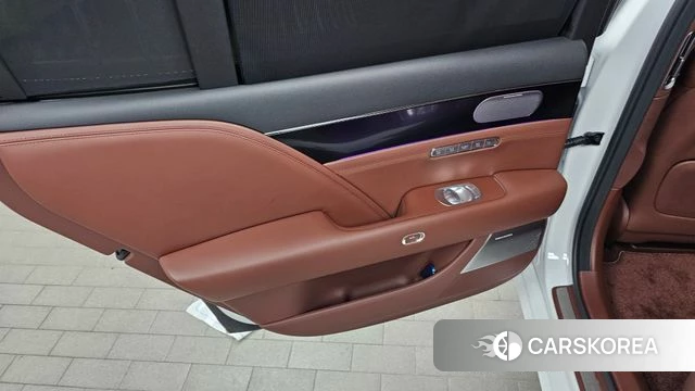 Genesis G90 (RS4) id 4267376 из Кореи 17