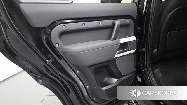 Land Rover Defender (L663) id 4855619 из Кореи 17