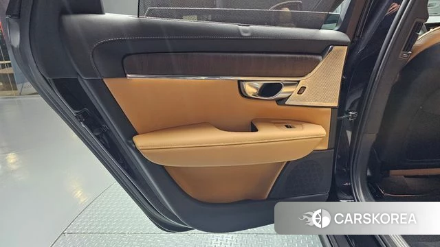 Volvo V90 Cross-Country id 4710885 из Кореи 17