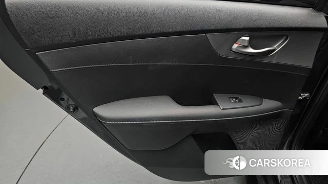 Kia Come New K3 id 4573978 из Кореи 17
