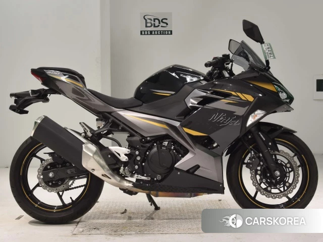Проданный Kawasaki NINJA 400 2022 из Японии