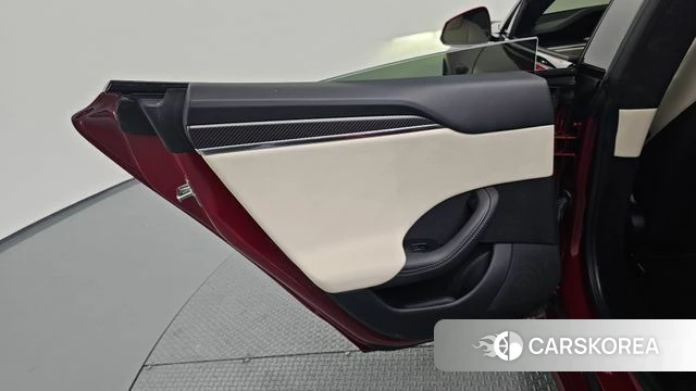 Tesla Model S id 4630774 из Кореи 17